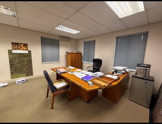 381M² OFFICE TO LET IN KILLARNEY